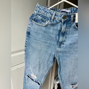 NWOT | Zara Mom Fit Jean | Size : 4 |